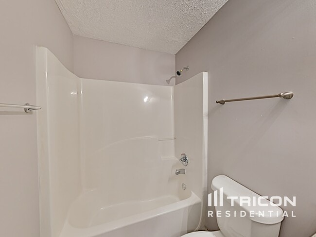 Building Photo - 2605 Thunder Basin Way