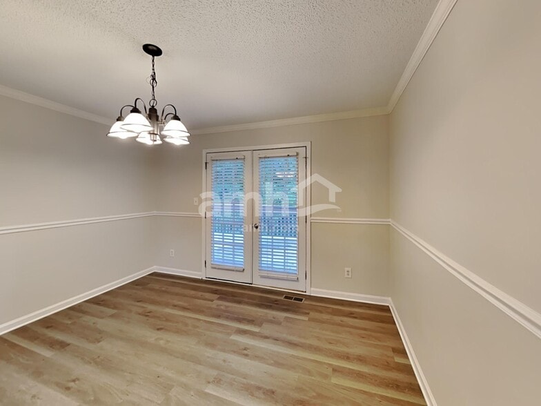 Building Photo - 321 Winchester Way