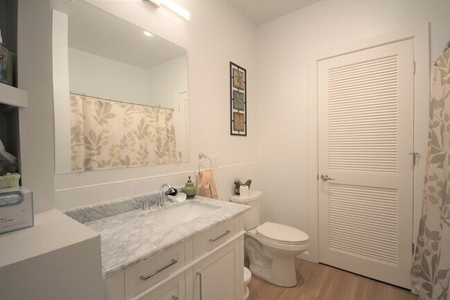 Building Photo - 70 Parker Hill Ave