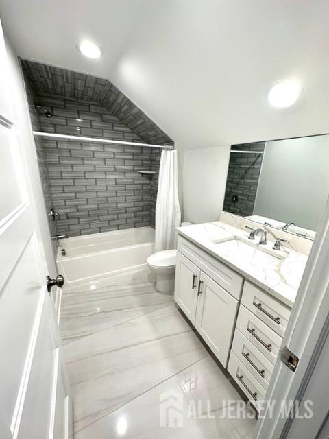 Building Photo - 26 Garibaldi St