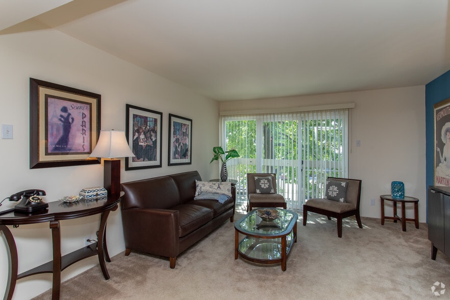 The Pavilion 2207 Summerhouse Dr St. Louis MO 63146 Apartment Finder