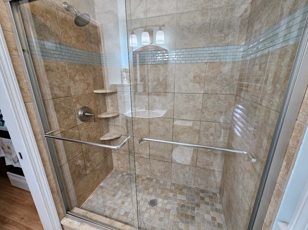 Bathroom 1 - 11 Laurel Ln