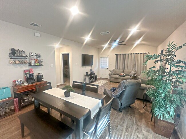 Building Photo - 5306 Scoria Trl