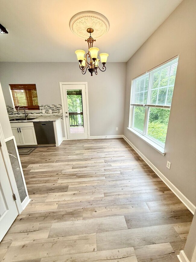 Building Photo - Convenience Meets Privacy – Updated 2BR Condo Minutes from Marina & Shopping! $1600/mo