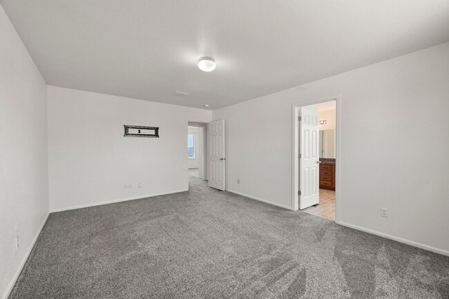 Building Photo - 11850 Kalmath Way