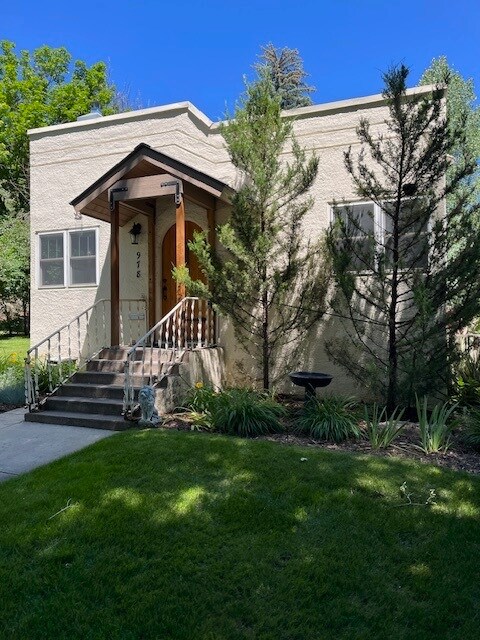 Building Photo - 978 E 5th Ave