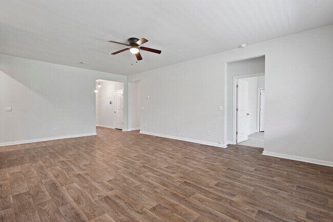 Building Photo - 217 Wedge Cir