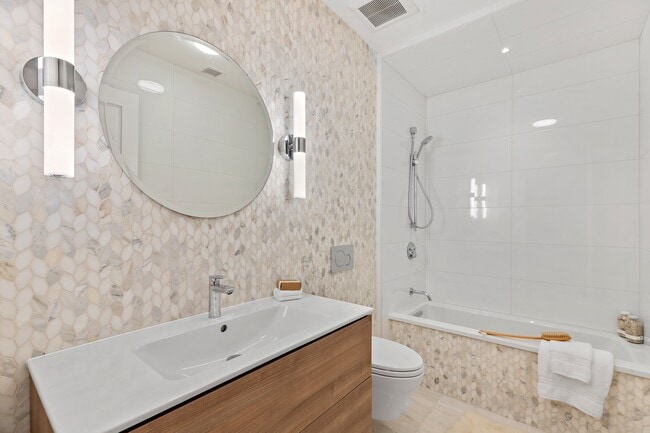 Building Photo - The Raphael 3 Bedroom Rental