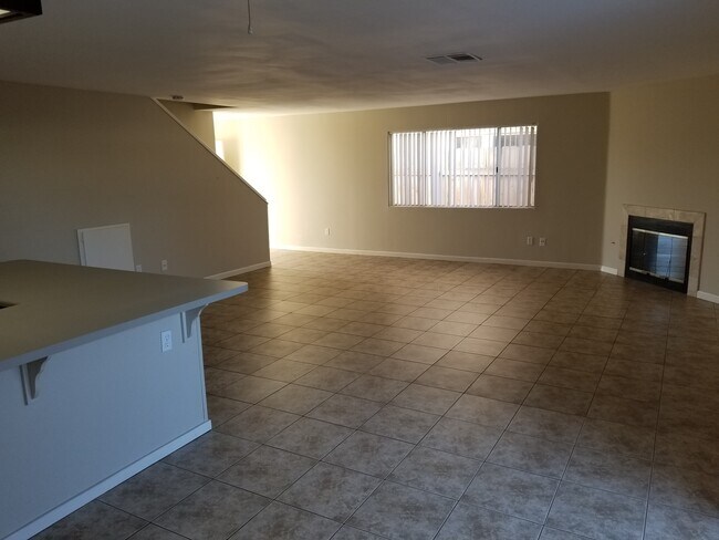 Building Photo - 1294 Elder Ave