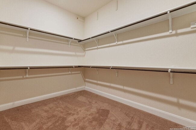 Building Photo - 514 Carriage House