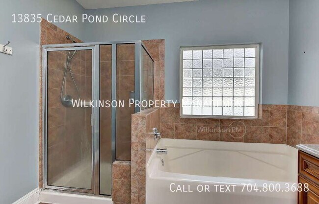Building Photo - 13835 Cedar Pond Cir