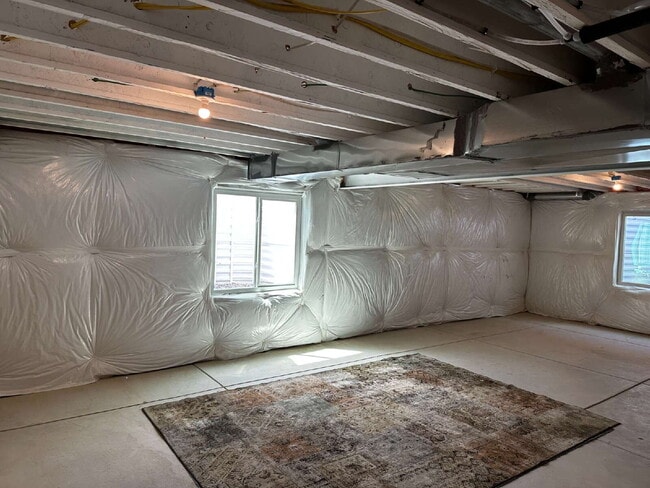Building Photo - **AVAILABLE NOW!! Age 55+ Gated Community ...