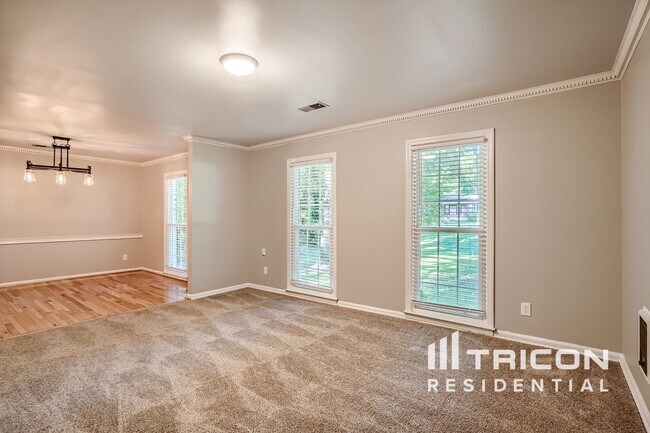Building Photo - 5547 Stoneybrook Ct SE