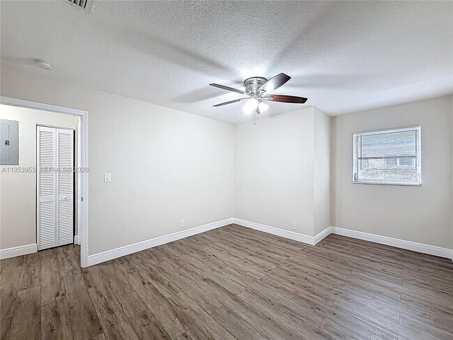 Building Photo - 1800 NW 52nd Ave