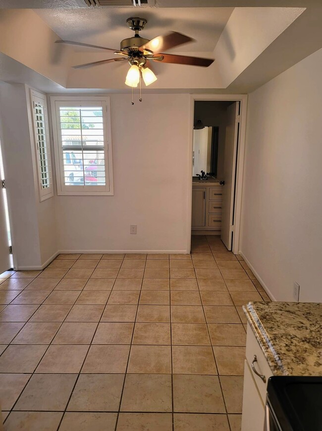 Dining Area - Downstairs Bath - 5441 W Friess Dr