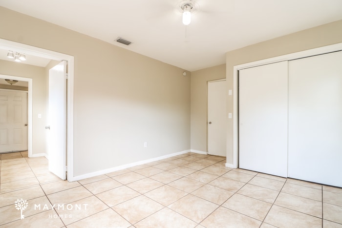 Building Photo - 2086 Shadow Ln