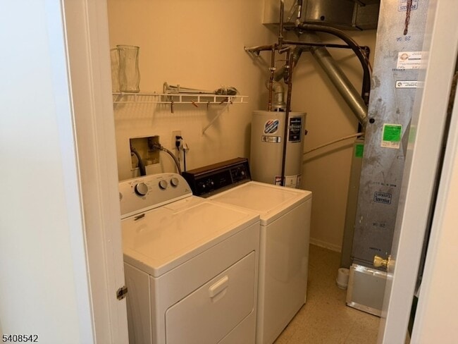 Building Photo - 172 Drake Ln