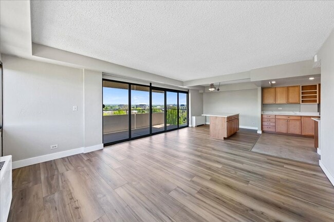 Building Photo - Stylish Imperial Plaza Condo in Prime Downtown Location