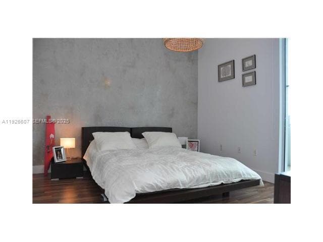 Building Photo - 350 NE 24th St