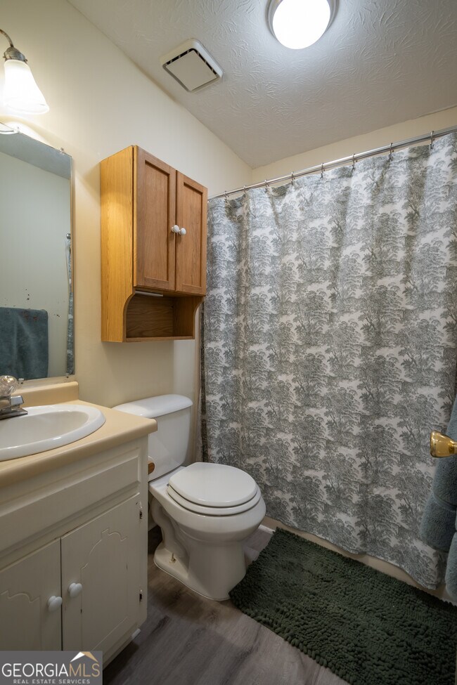 Building Photo - 100 VFW Dr