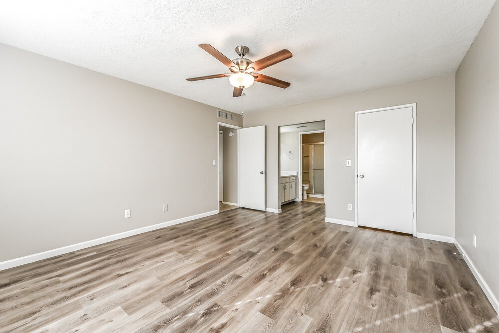 Building Photo - 20401 N 8th Ave