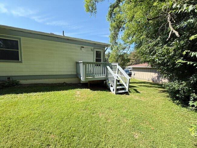 Building Photo - 6108-6108 Scotch Blue Dr
