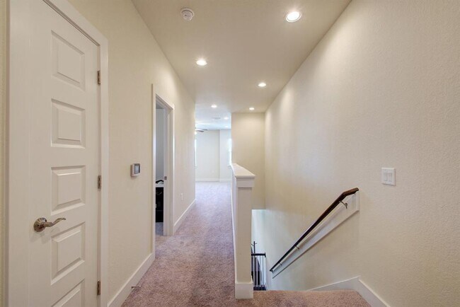 Building Photo - 12205 Cottage Promenade Ct