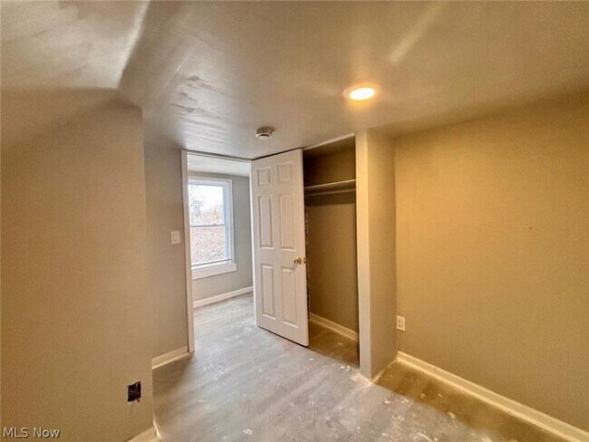 Building Photo - 7411 Cornelia Ave