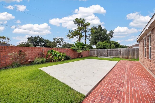 Building Photo - 2606 Cypress Springs Dr