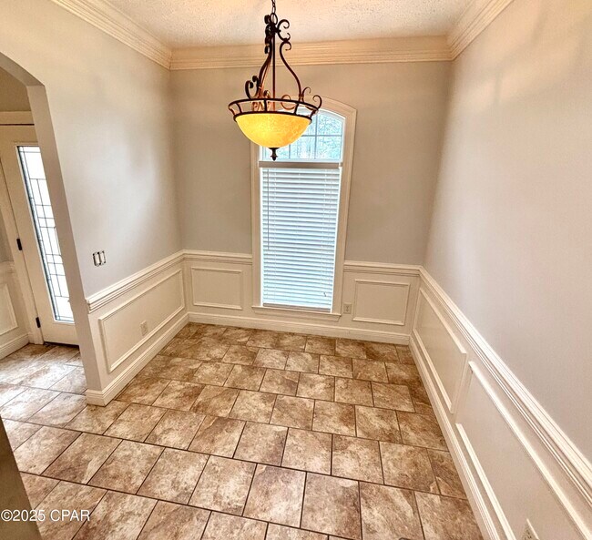 Building Photo - 116 Gardenia St