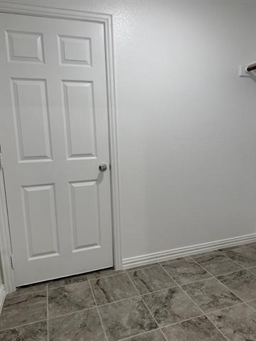 Building Photo - 433 Alpha Rd