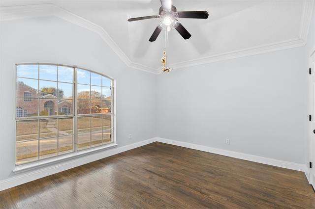 Building Photo - 1512 Chester Dr