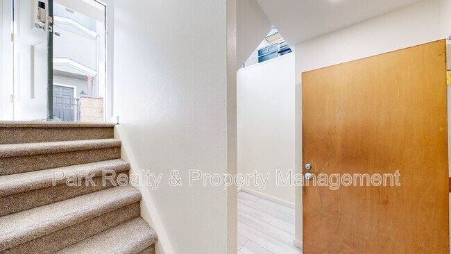 Building Photo - 1300 Garfield St