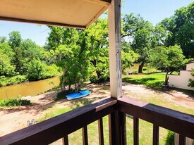 Building Photo - 4716 Hemlock Cir