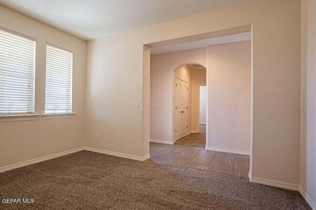 Building Photo - 4828 Ruben Soto