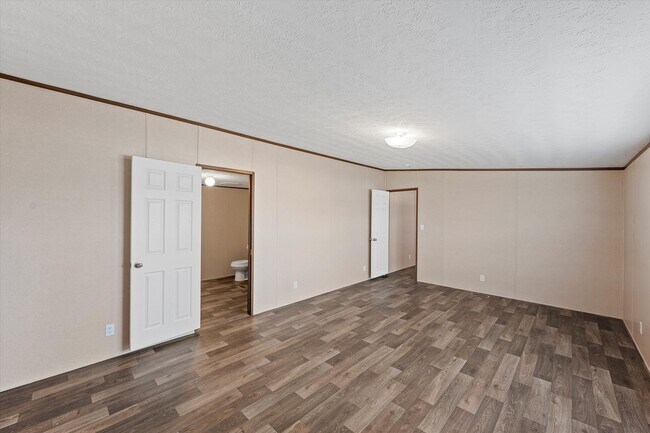 Building Photo - Spacious Country Living In Gholson
