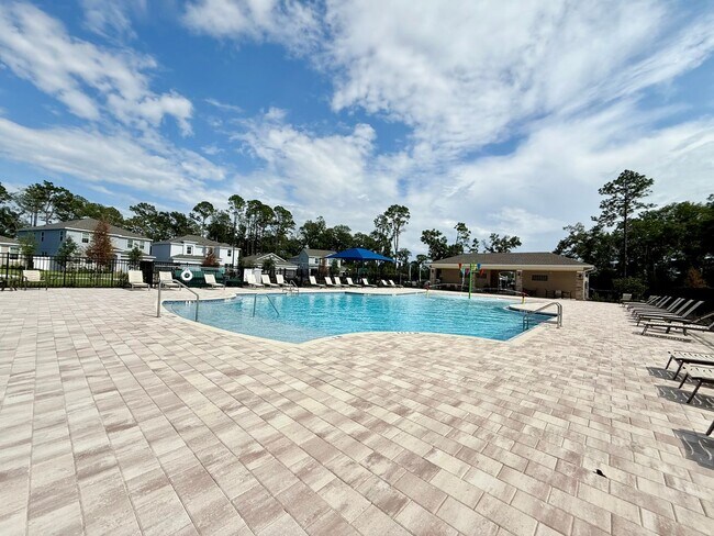 Building Photo - Step into style – Lease this 4Bed gem in D...