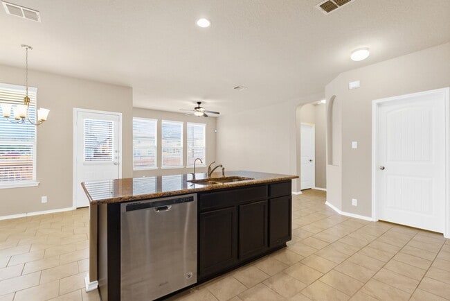 Building Photo - 515 Sage Thrasher