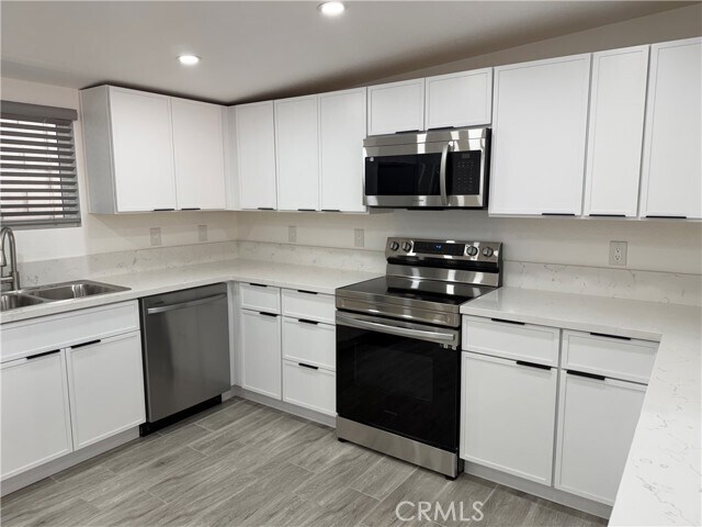 Building Photo - 3590 Buchanan St