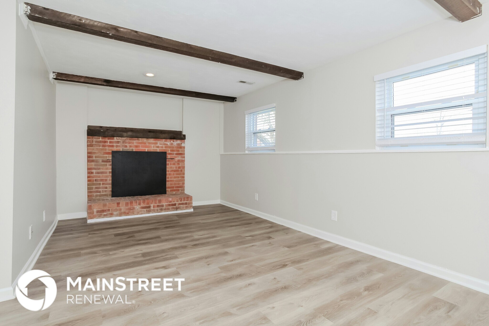 Building Photo - 12097 Hazelhurst Dr