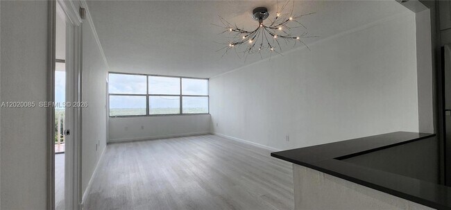 Building Photo - 1200 NE Miami Gardens Dr