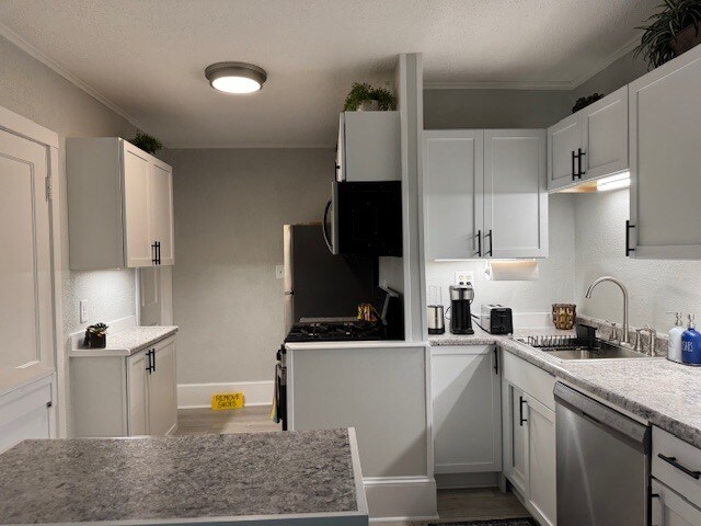 Building Photo - 1131 Lincoln Ave