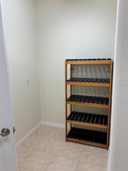 Building Photo - 3971 Square E Ln