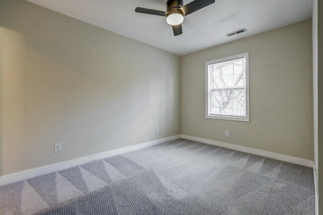 Building Photo - 3 Bedroom Duplex Minutes from UVA & Medical Center – $2,200/mo