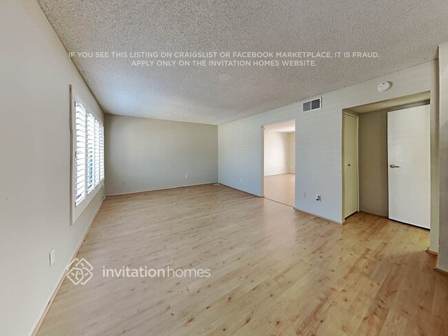 Building Photo - 9645 Karmont Ave