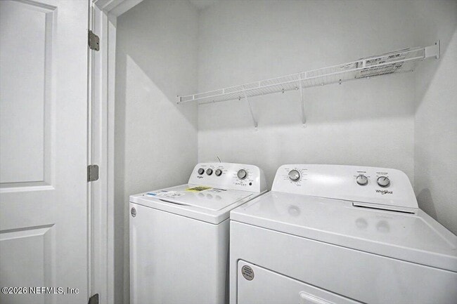 Building Photo - 61 Mellowood Ln