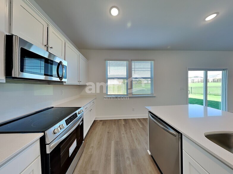 Building Photo - 1144 Livengood Wy