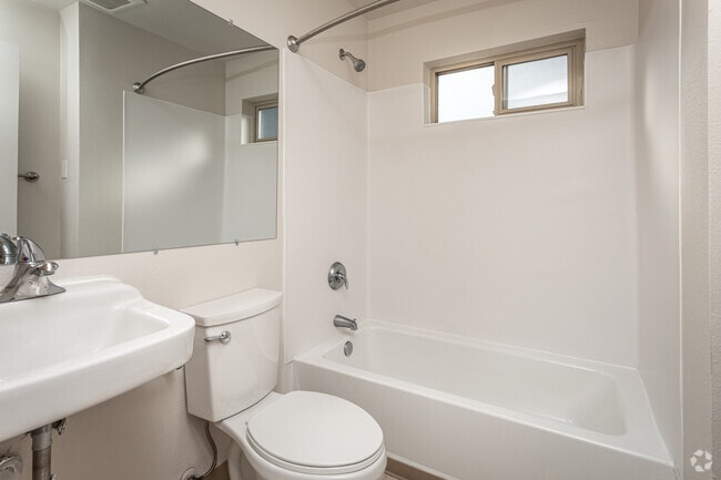 Studio - 423SF - Coronado Springs