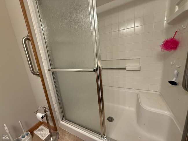 Building Photo - 1216 N Cherry St