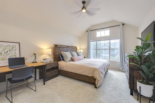 Building Photo - 4501 Whispering Valley Dr